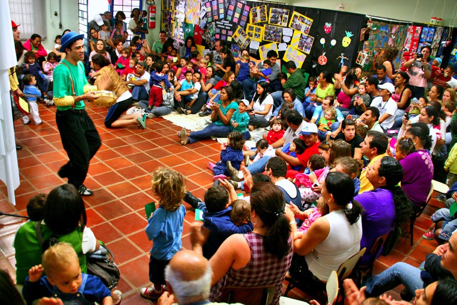 Campinas/SP: de cinco para 25 escolas públicas de educação infantil terceirizadas em menos de uma semana.